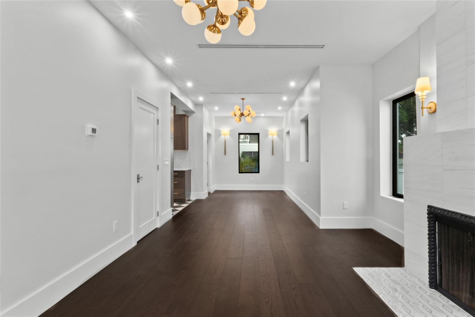 410 BURNS COURT, Sarasota, FL 34236 410 BURNS COURT, Sarasota, FL 34236