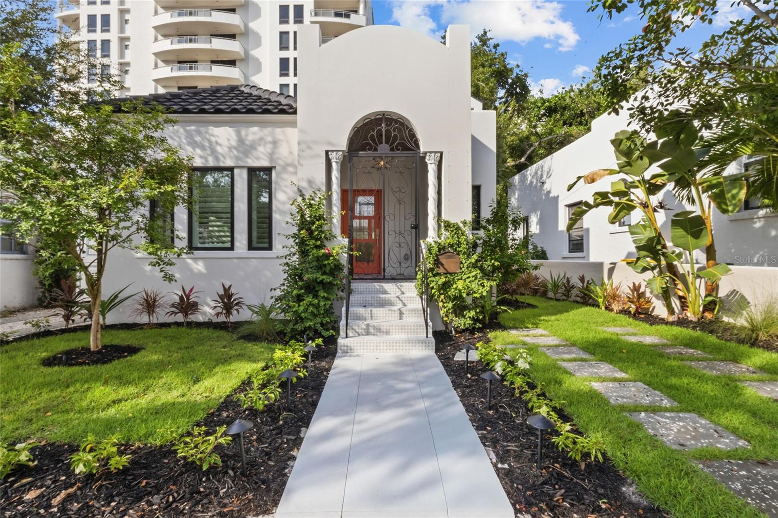 410 BURNS COURT, Sarasota, FL 34236