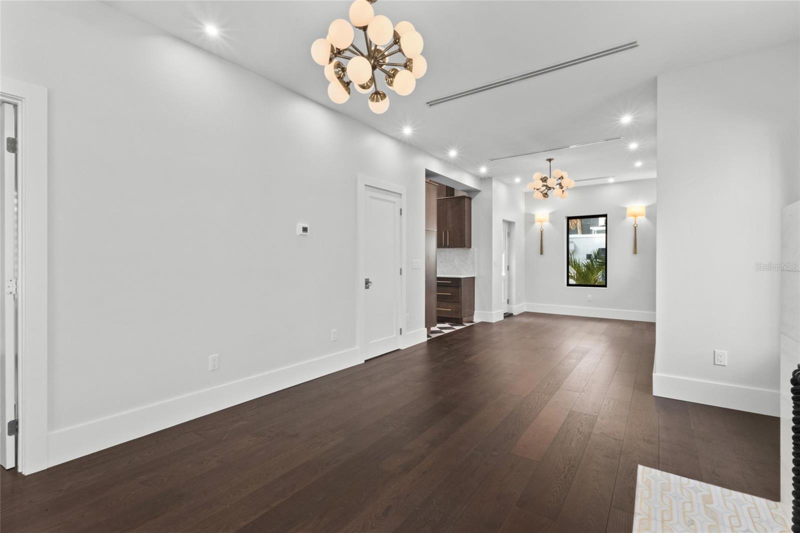 410 BURNS COURT, Sarasota, FL 34236