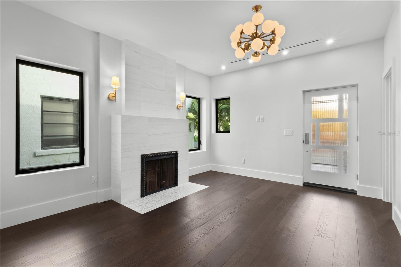 410 BURNS COURT, Sarasota, FL 34236