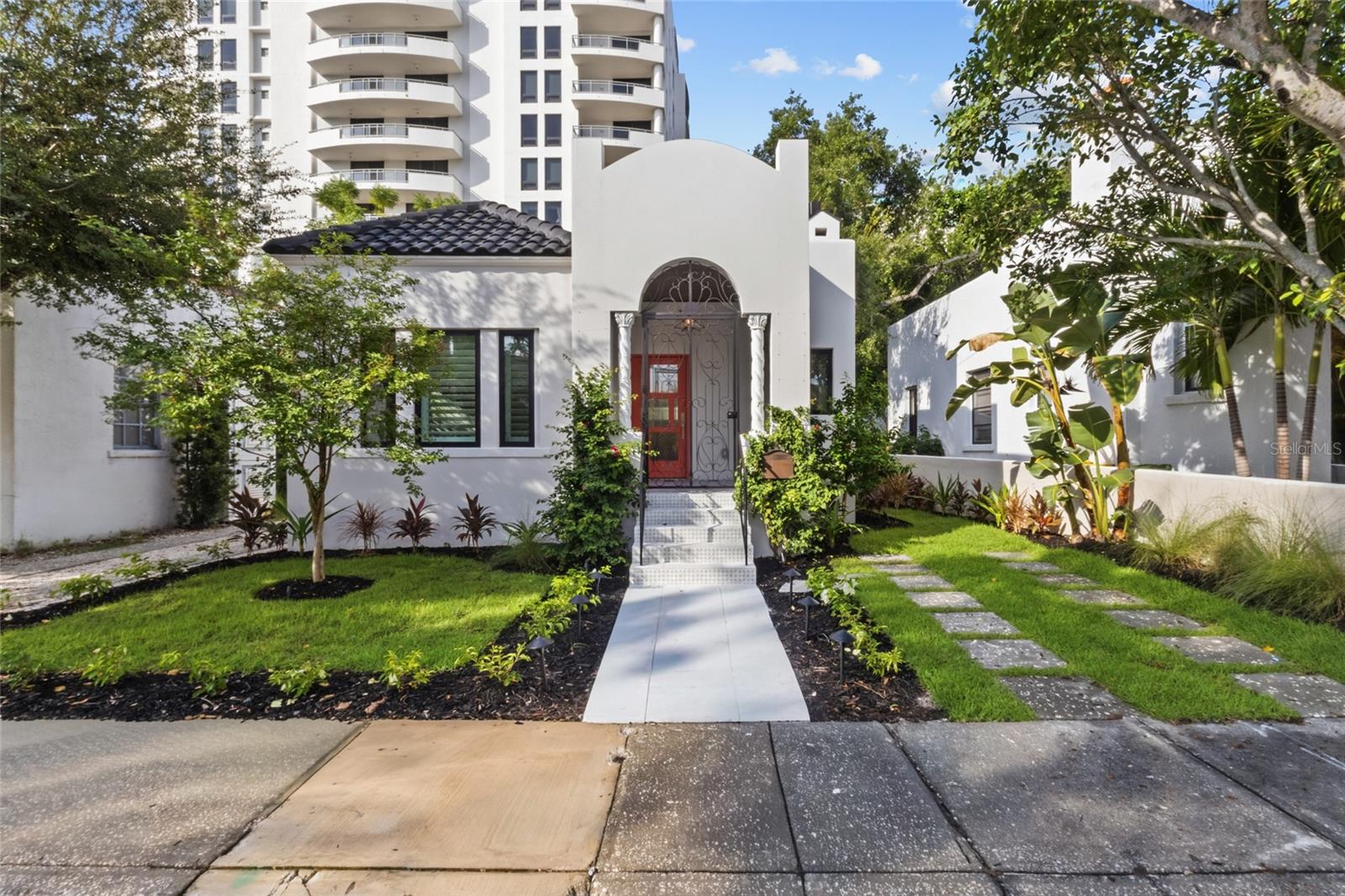 410 BURNS COURT, Sarasota, FL 34236 410 BURNS COURT, Sarasota, FL 34236