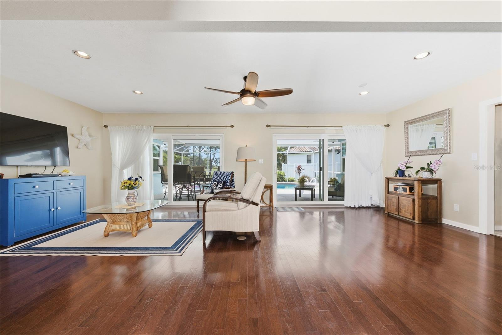844 MAGELLAN DRIVE, Sarasota, FL 34243
