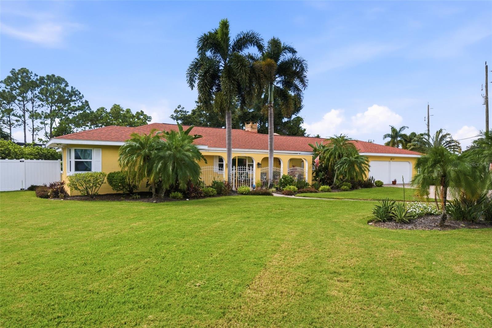 844 MAGELLAN DRIVE, Sarasota, FL 34243