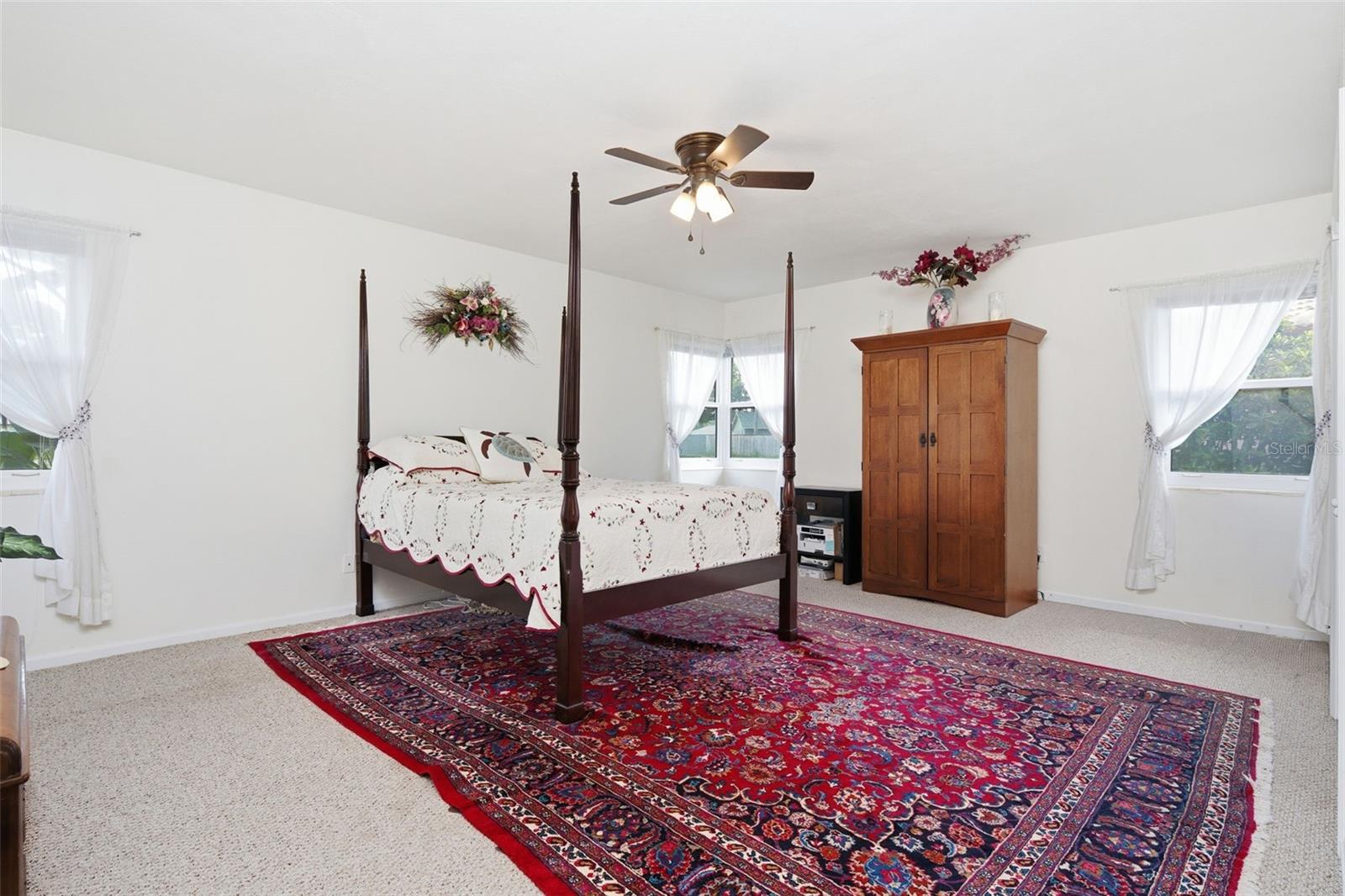 844 MAGELLAN DRIVE, Sarasota, FL 34243