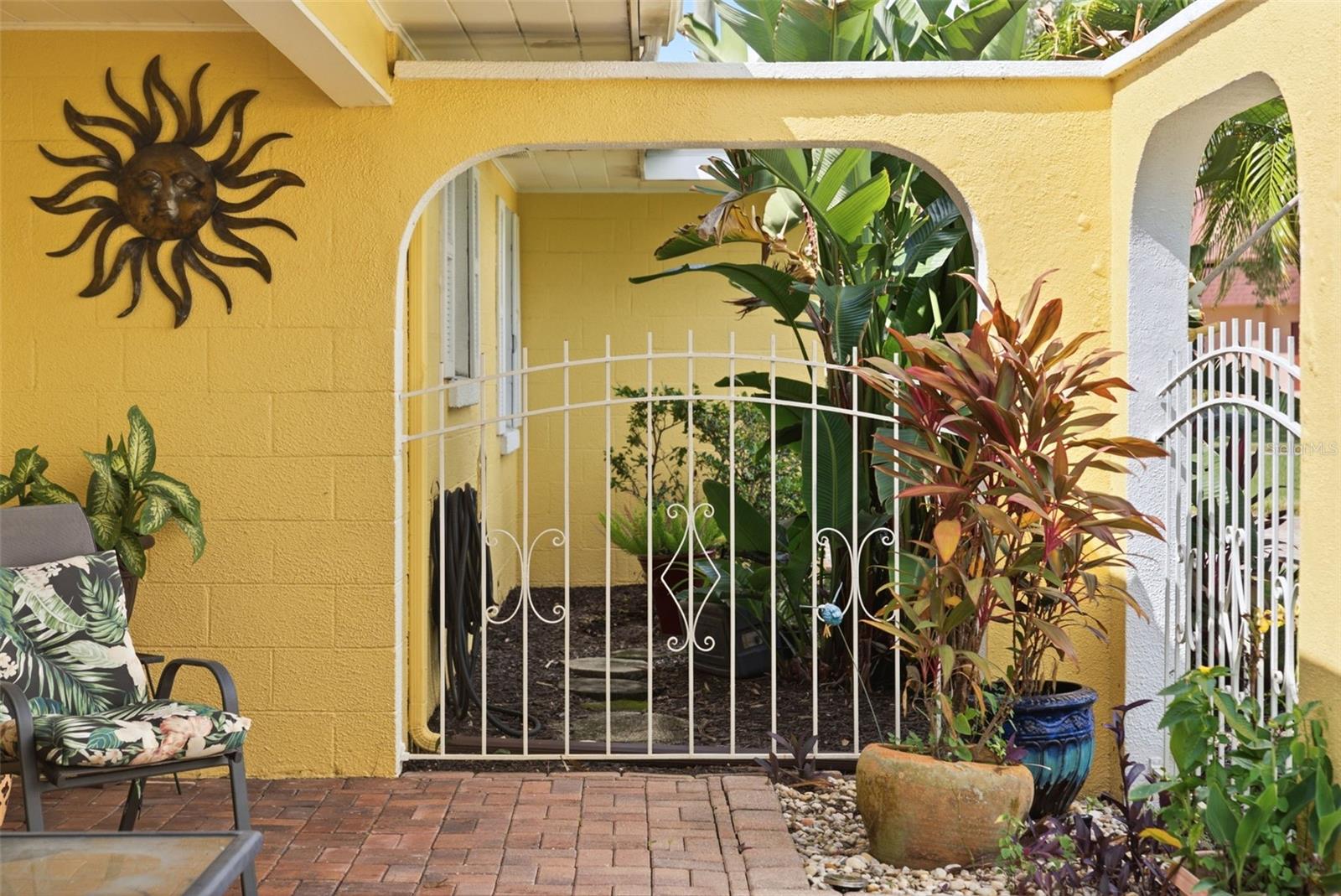 844 MAGELLAN DRIVE, Sarasota, FL 34243