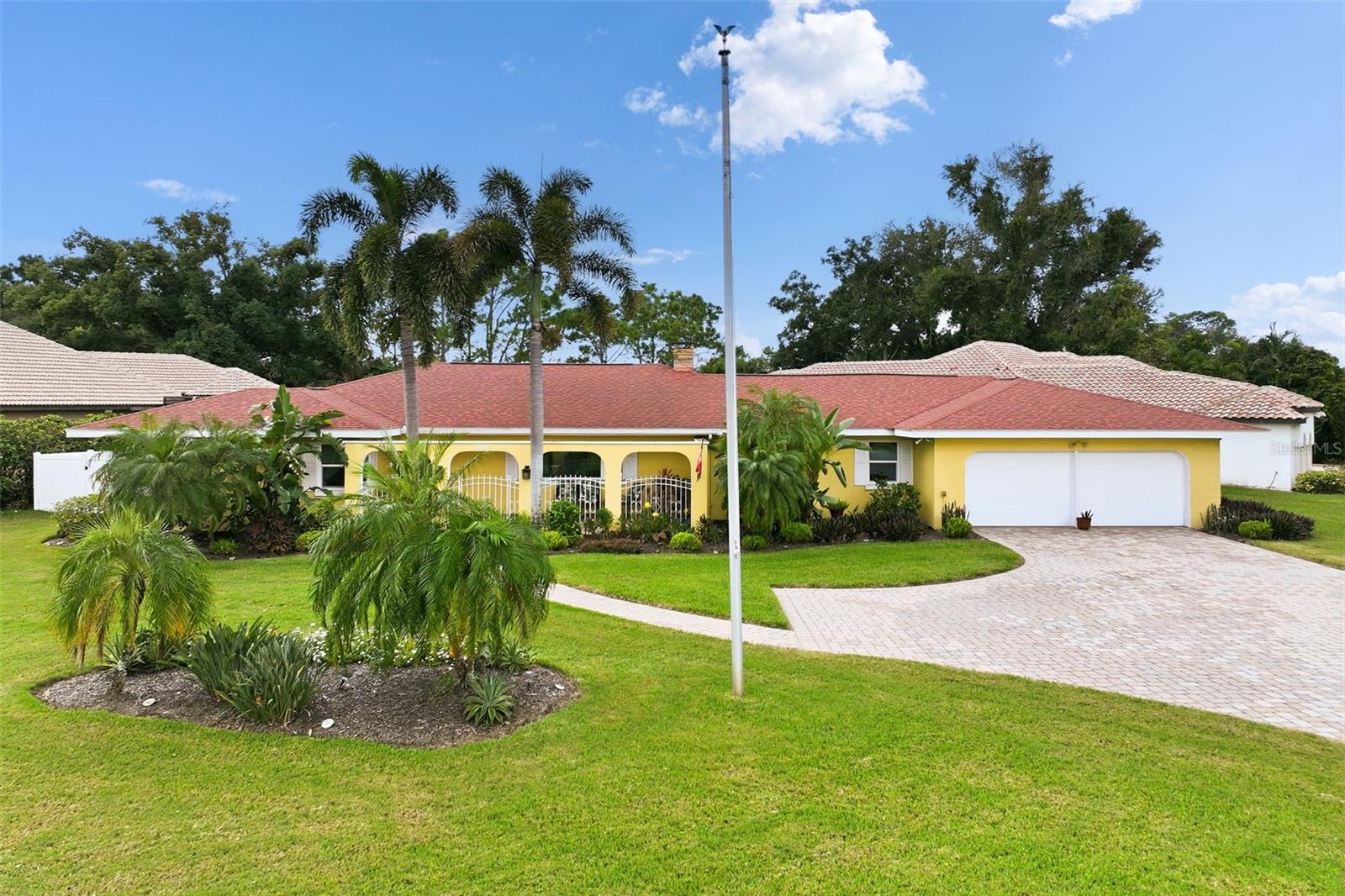 844 MAGELLAN DRIVE, Sarasota, FL 34243