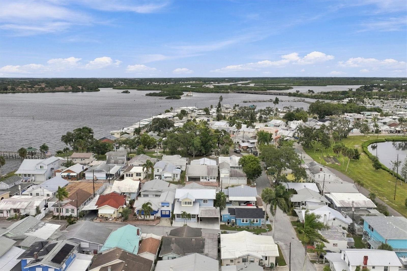 3 COLUMBIA STREET, Bradenton, FL 34208