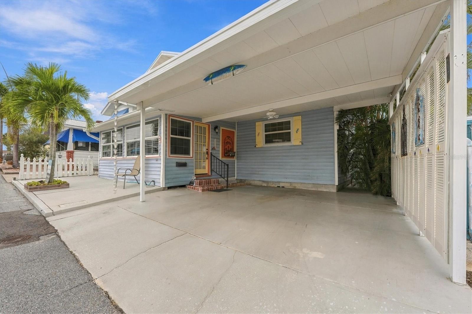 3 COLUMBIA STREET, Bradenton, FL 34208