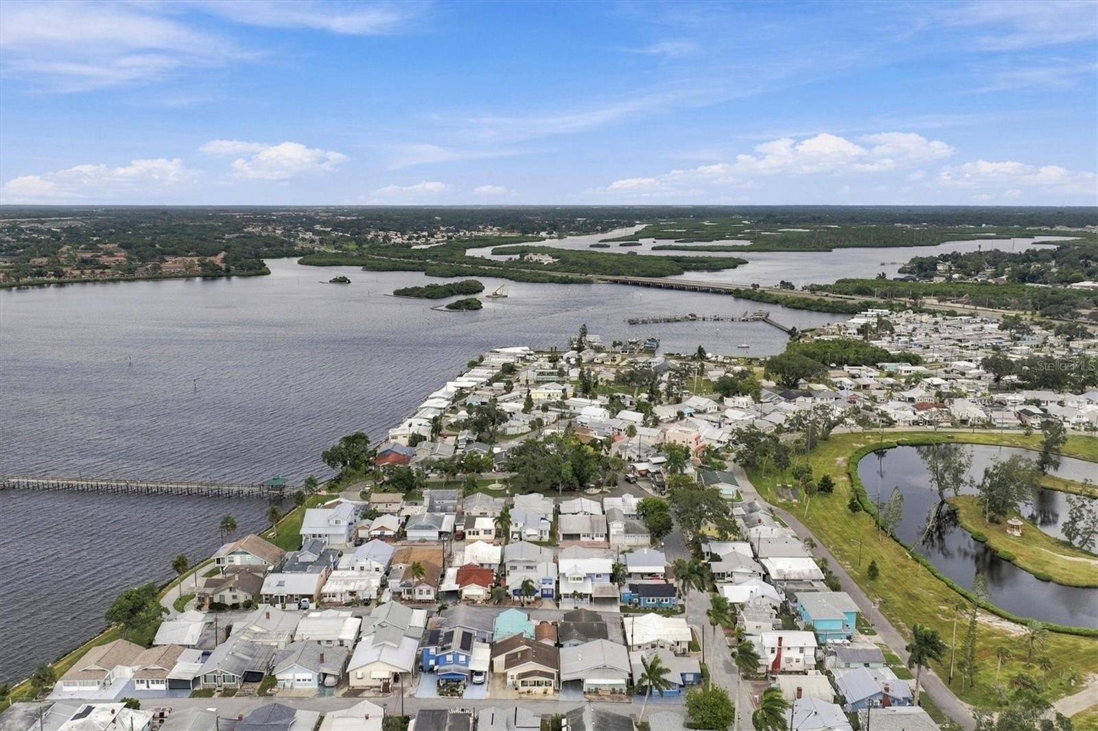 3 COLUMBIA STREET, Bradenton, FL 34208
