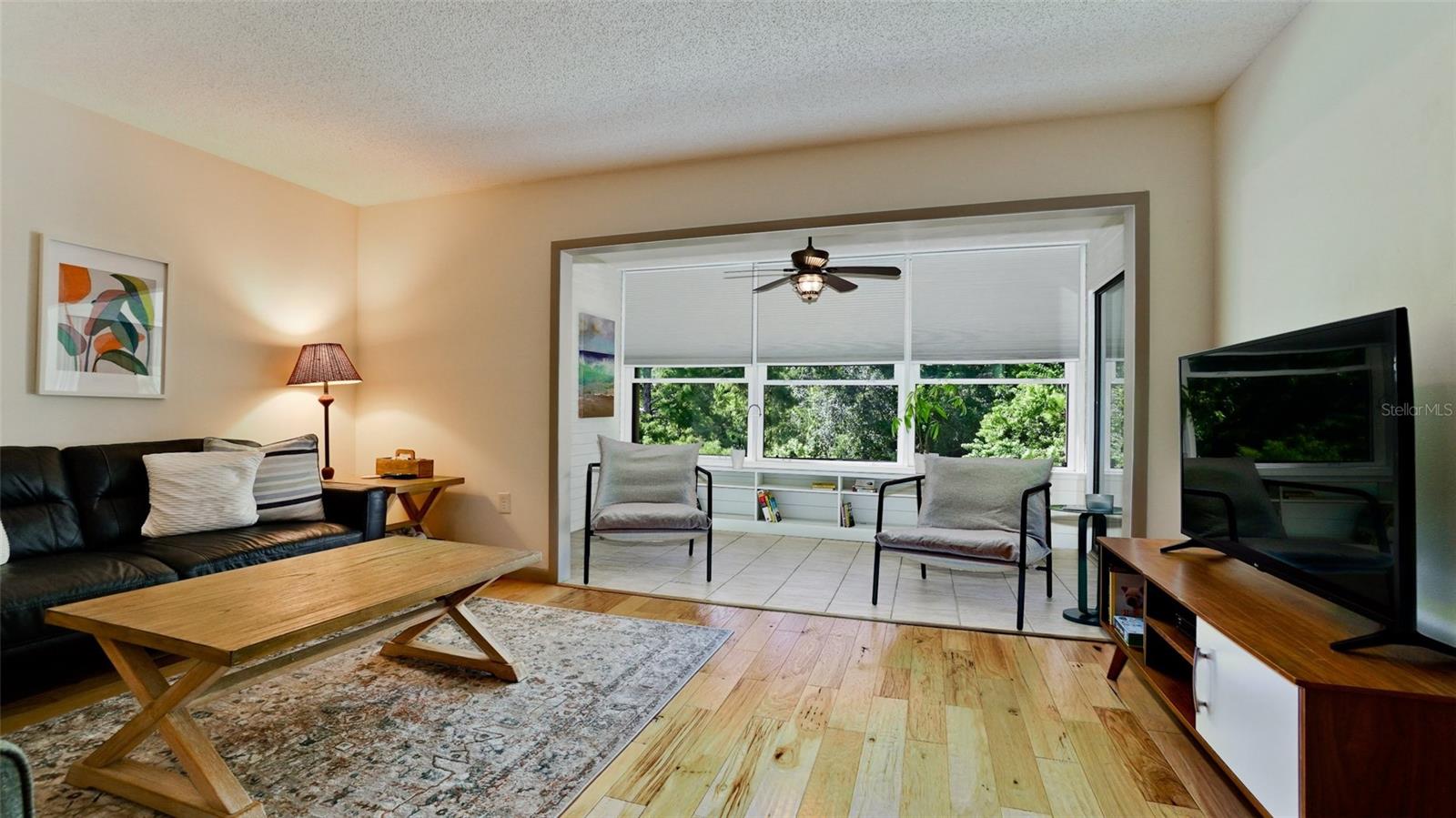 Step right onto lanai from living room