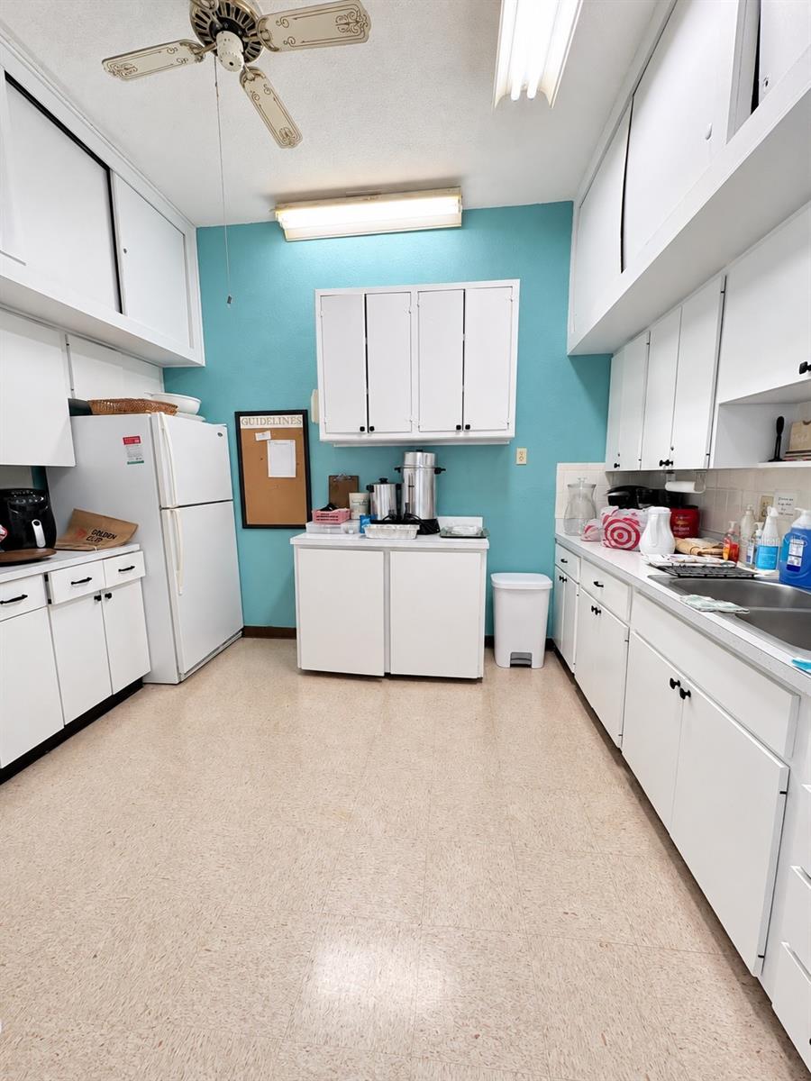 2013 SUNSET DRIVE, #E2, Bradenton, FL 34207
