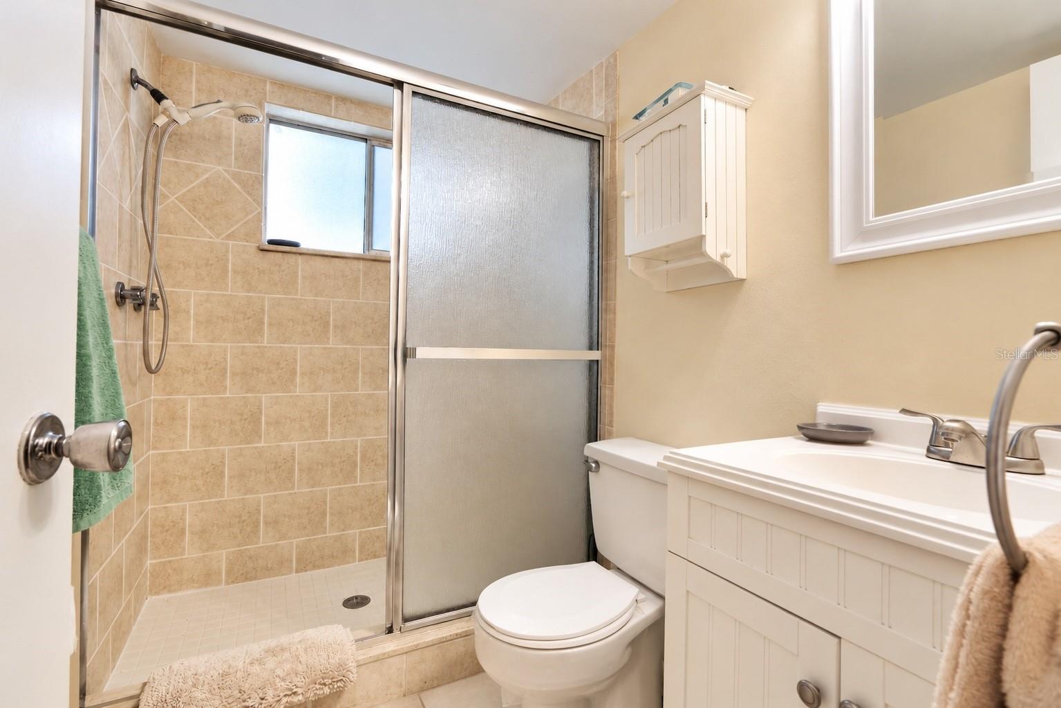2013 SUNSET DRIVE, #E2, Bradenton, FL 34207