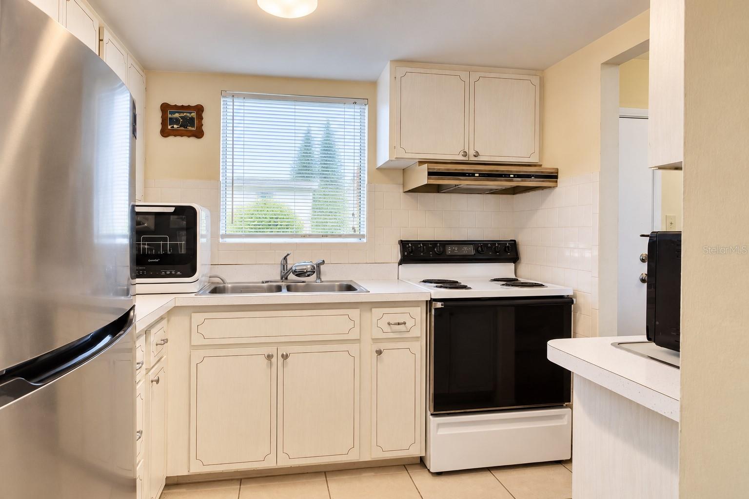 2013 SUNSET DRIVE, #E2, Bradenton, FL 34207 2013 SUNSET DRIVE, #E2, Bradenton, FL 34207