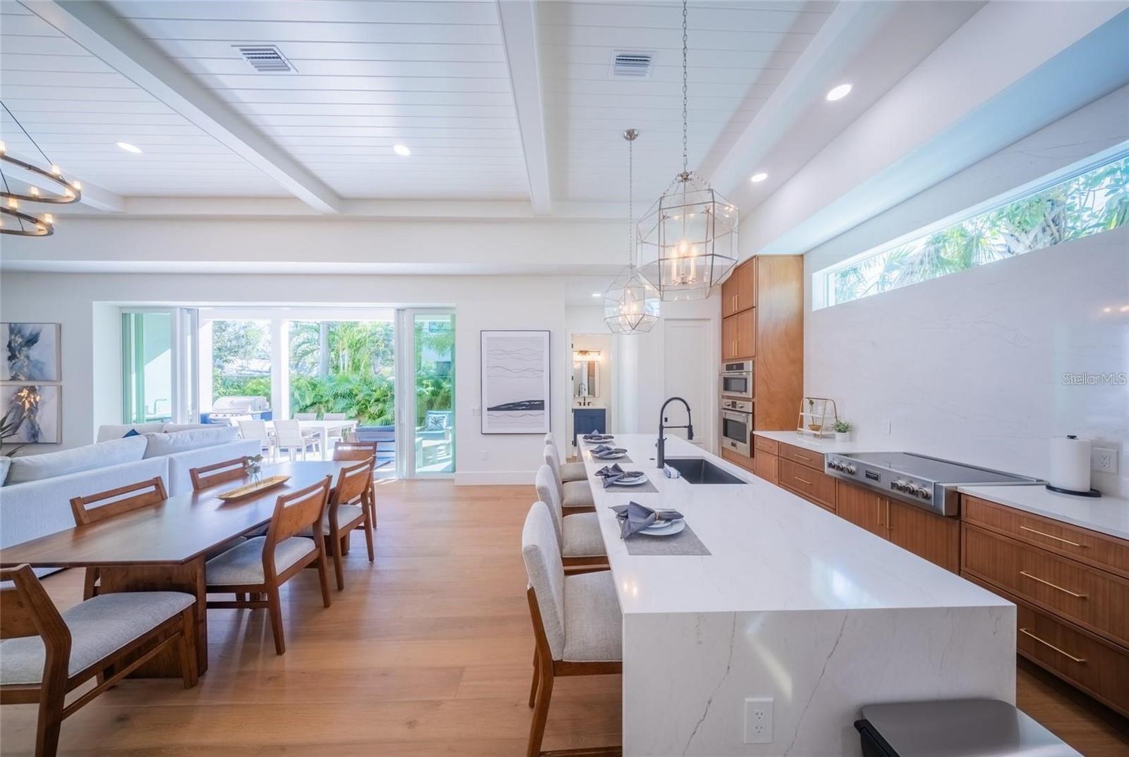 2420 FLOYD STREET, Sarasota, FL 34239