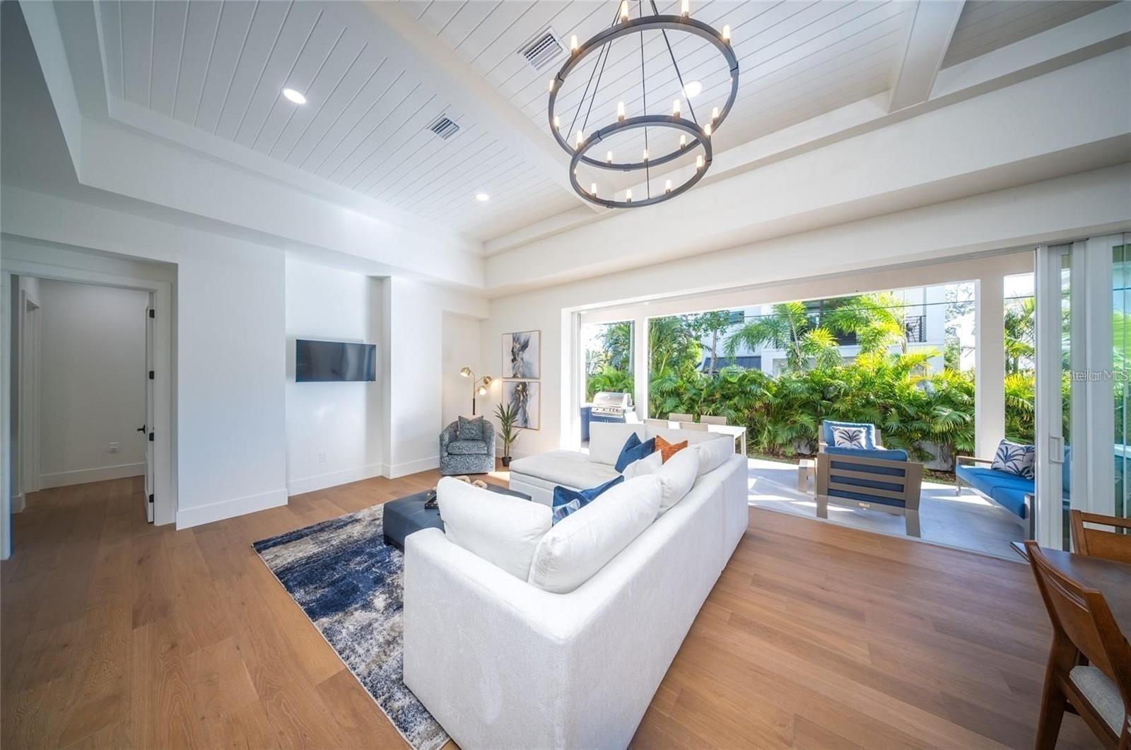 2420 FLOYD STREET, Sarasota, FL 34239