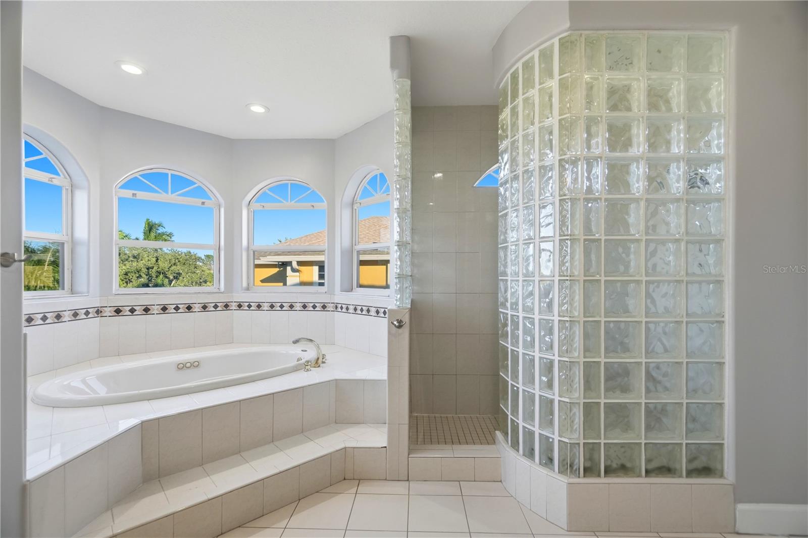 2041 HARBOUR WATCH CIRCLE, Tarpon Springs, FL 34689