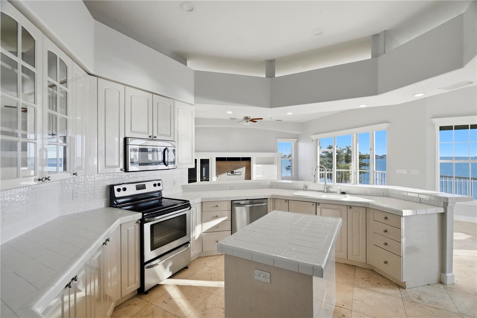 2041 HARBOUR WATCH CIRCLE, Tarpon Springs, FL 34689