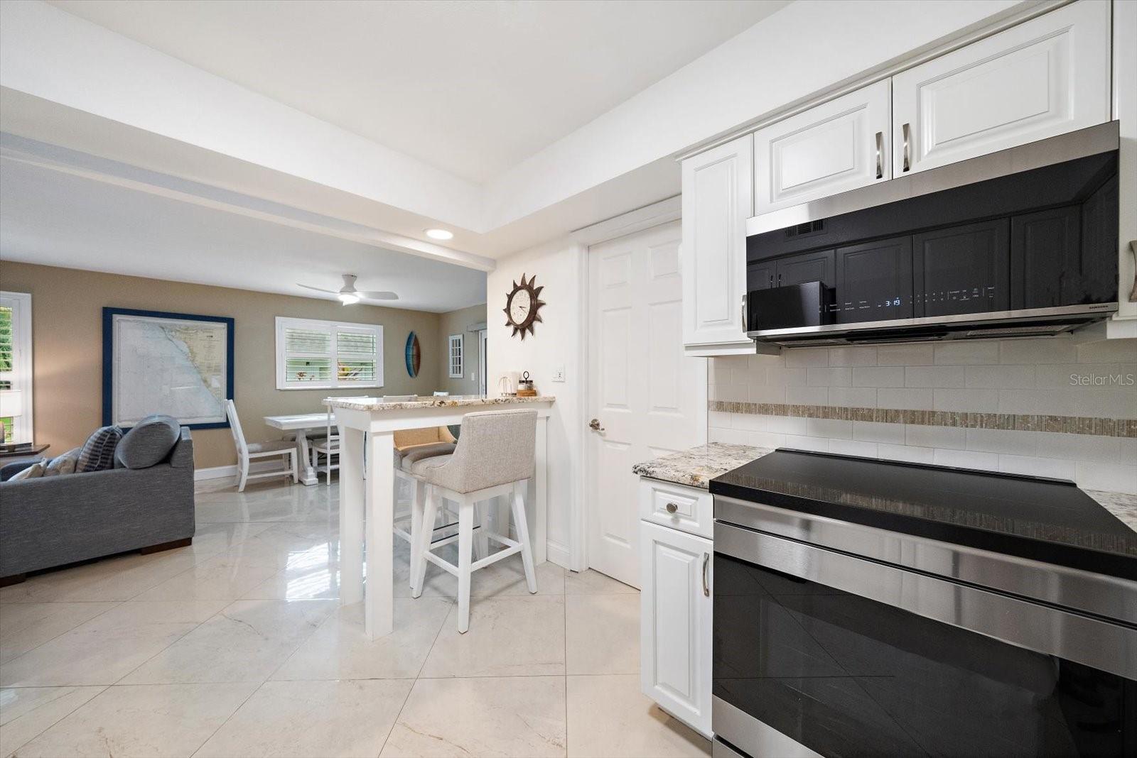 575 SUTTON PLACE, Longboat Key, FL 34228