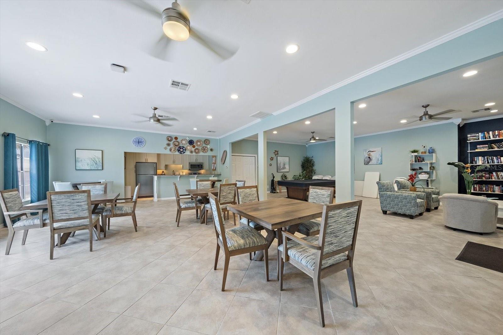 575 SUTTON PLACE, Longboat Key, FL 34228