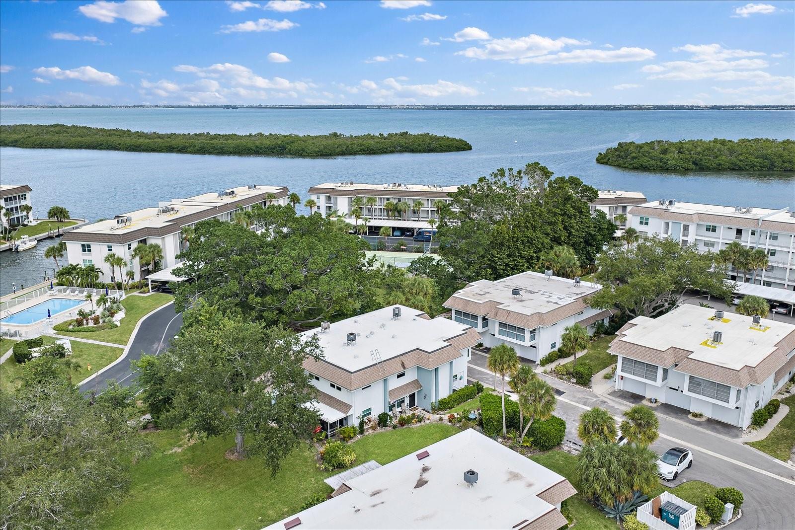 575 SUTTON PLACE, Longboat Key, FL 34228