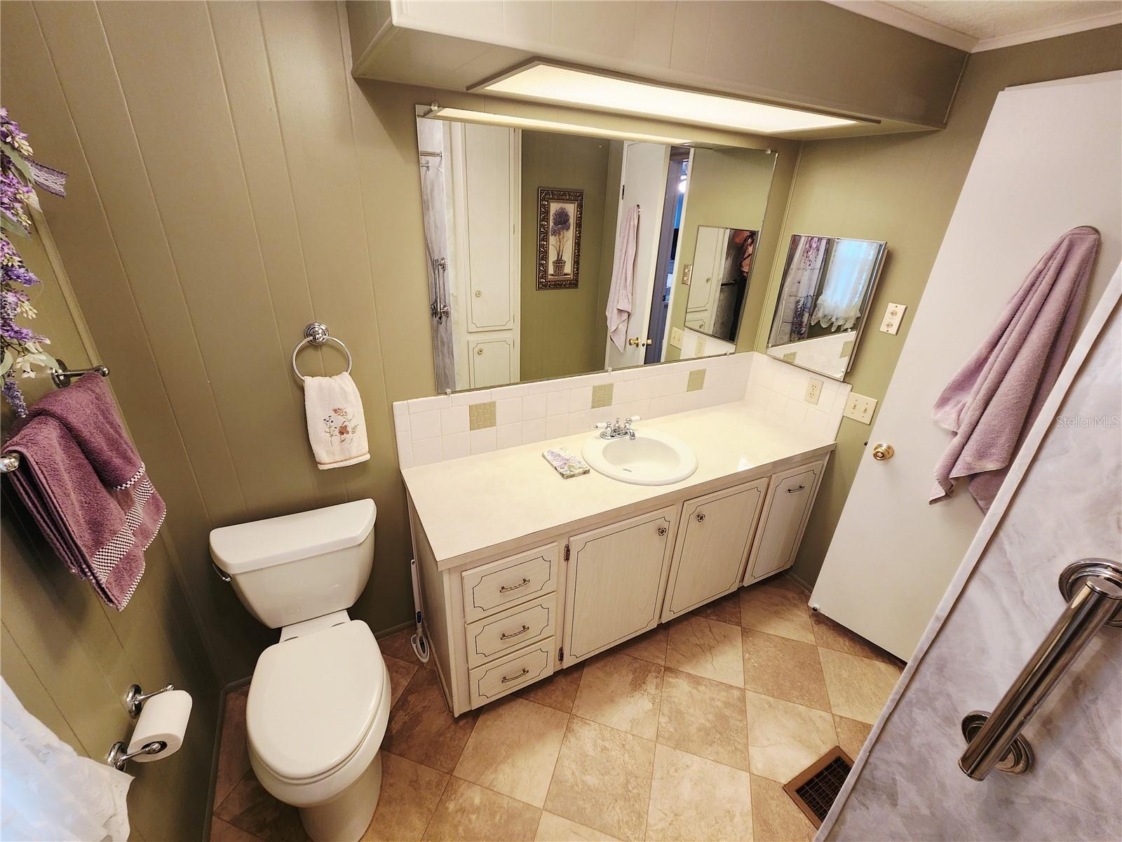 808 53RD AVENUE E, #7, Bradenton, FL 34203