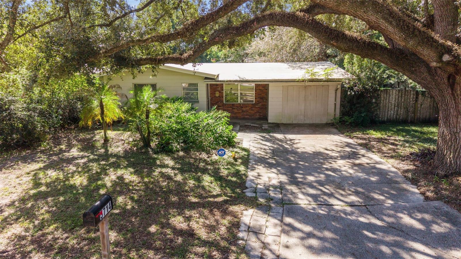 5714 FERNHILL DRIVE, Orlando, FL 32808 5714 FERNHILL DRIVE, Orlando, FL 32808
