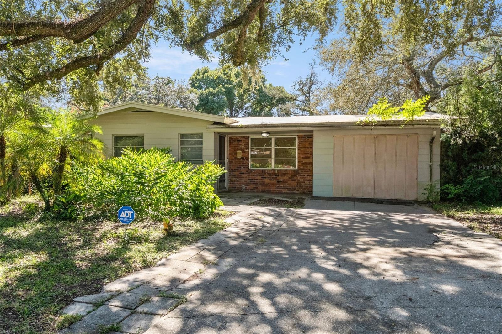 5714 FERNHILL DRIVE, Orlando, FL 32808