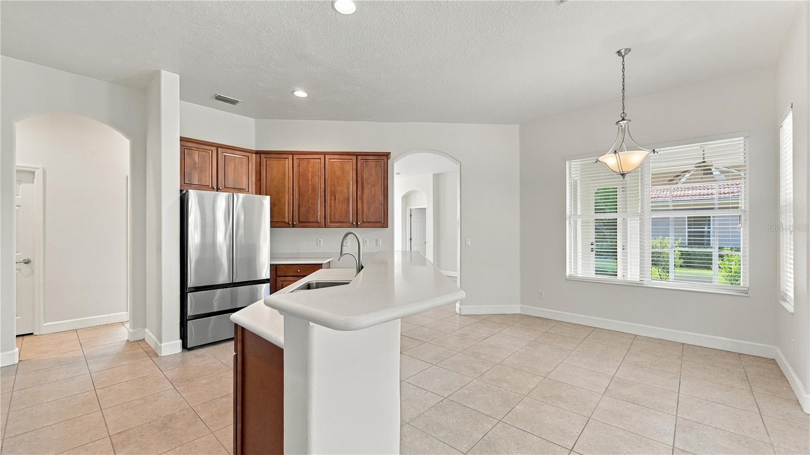 Kitchen and Breakfast Area