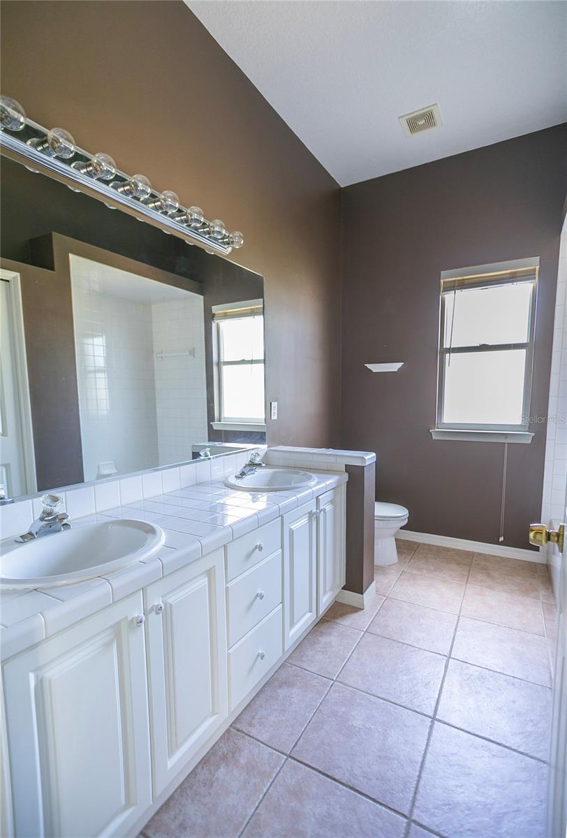 2009 84TH STREET CIRCLE NW, Bradenton, FL 34209