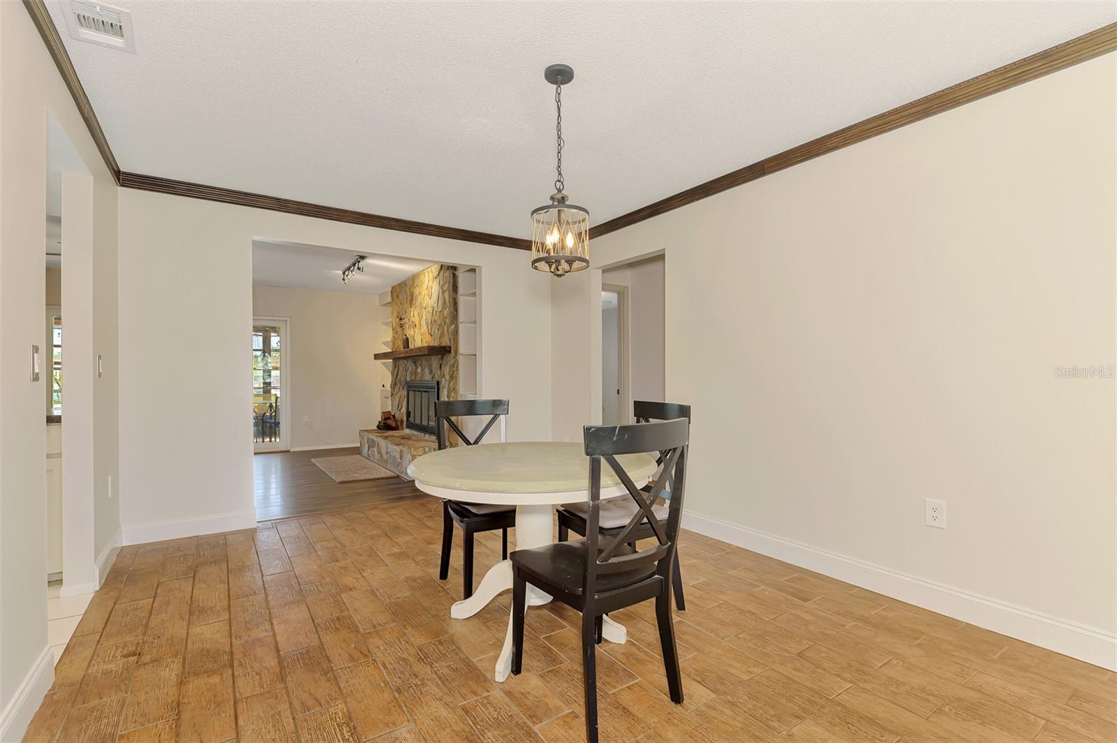 432 EDGEWOOD ROAD, Venice, FL 34293