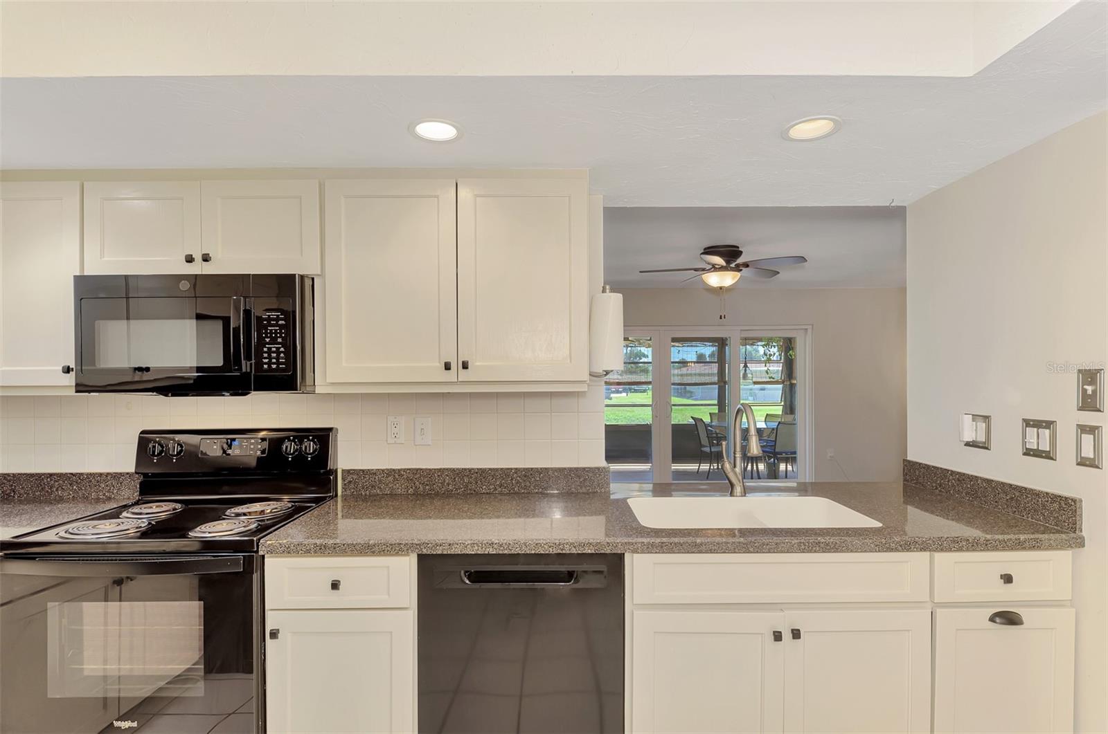 432 EDGEWOOD ROAD, Venice, FL 34293