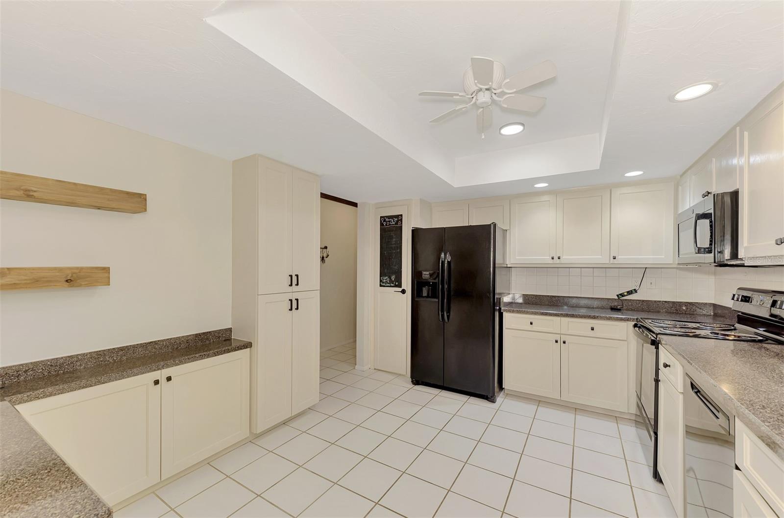 432 EDGEWOOD ROAD, Venice, FL 34293
