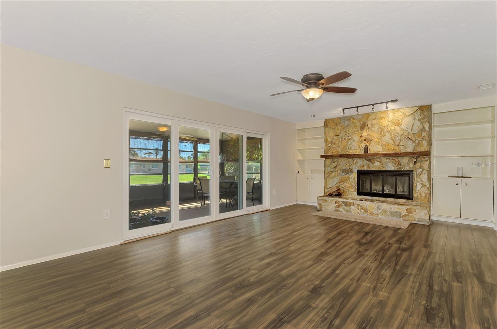 432 EDGEWOOD ROAD, Venice, FL 34293