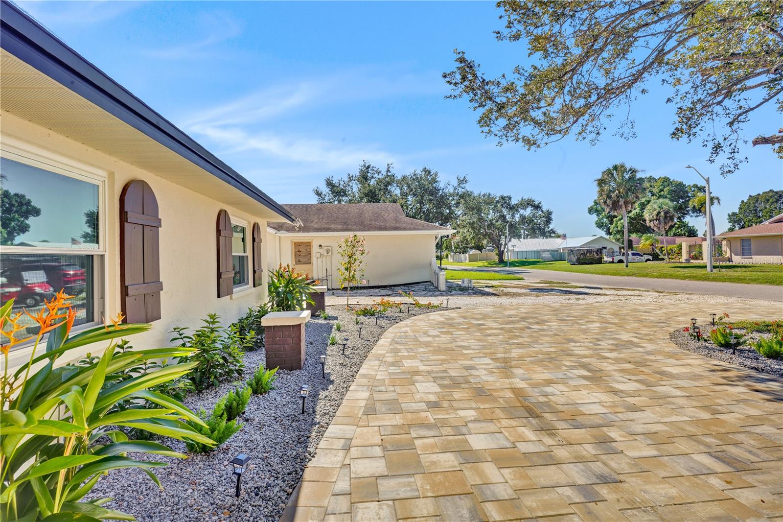 Paver driveway