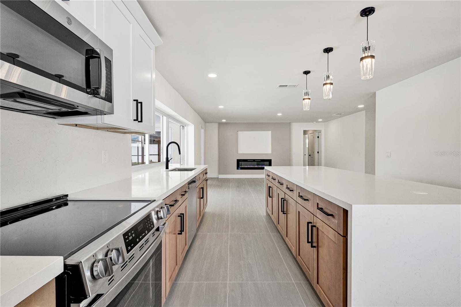 Two-toned cabinets