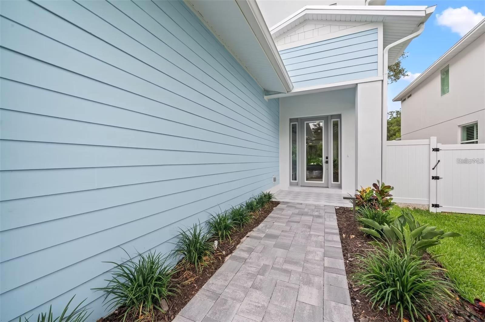 1647 SIESTA DRIVE, Sarasota, FL 34239