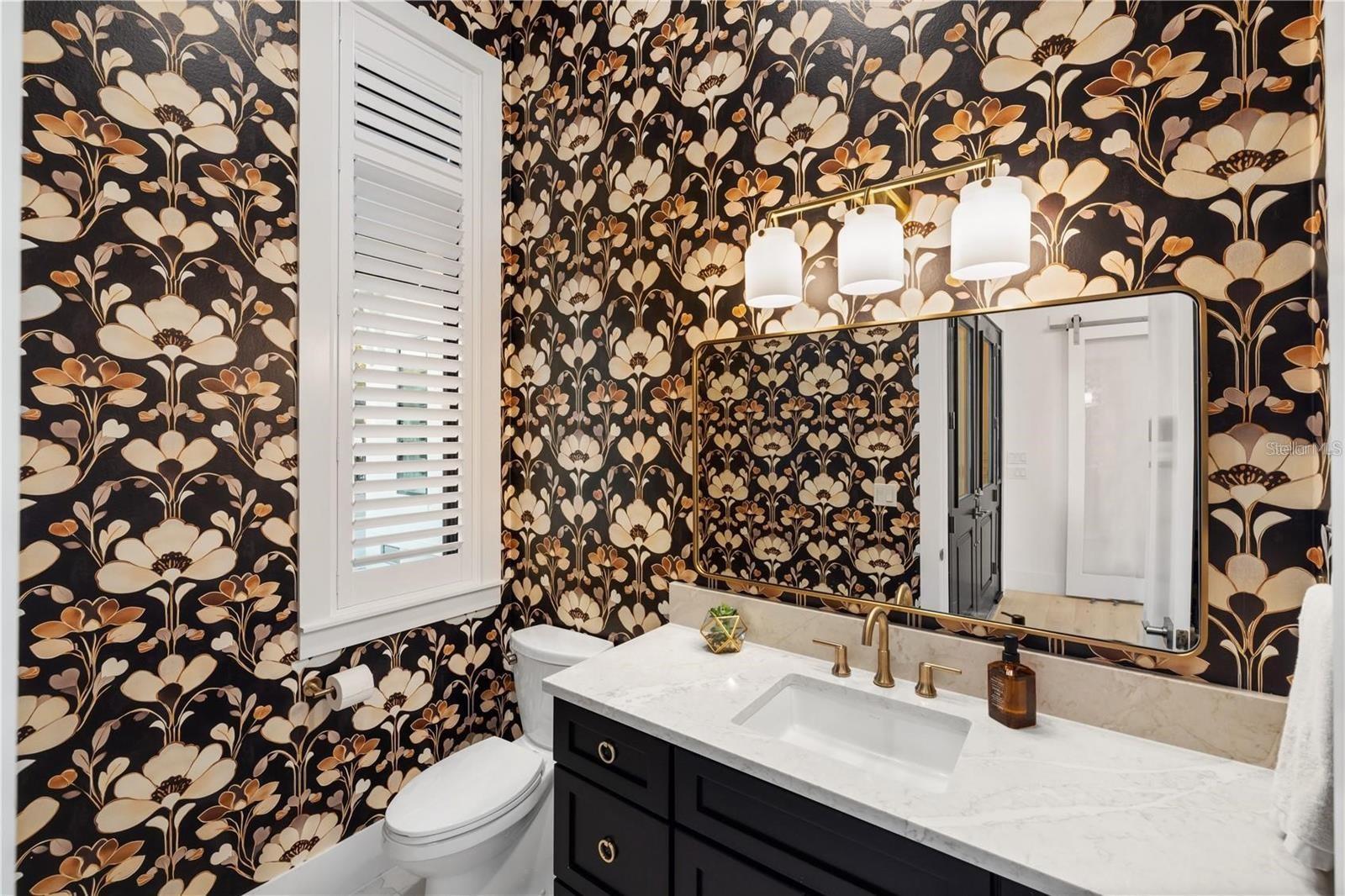 1800 WEBBER STREET, Sarasota, FL 34239
