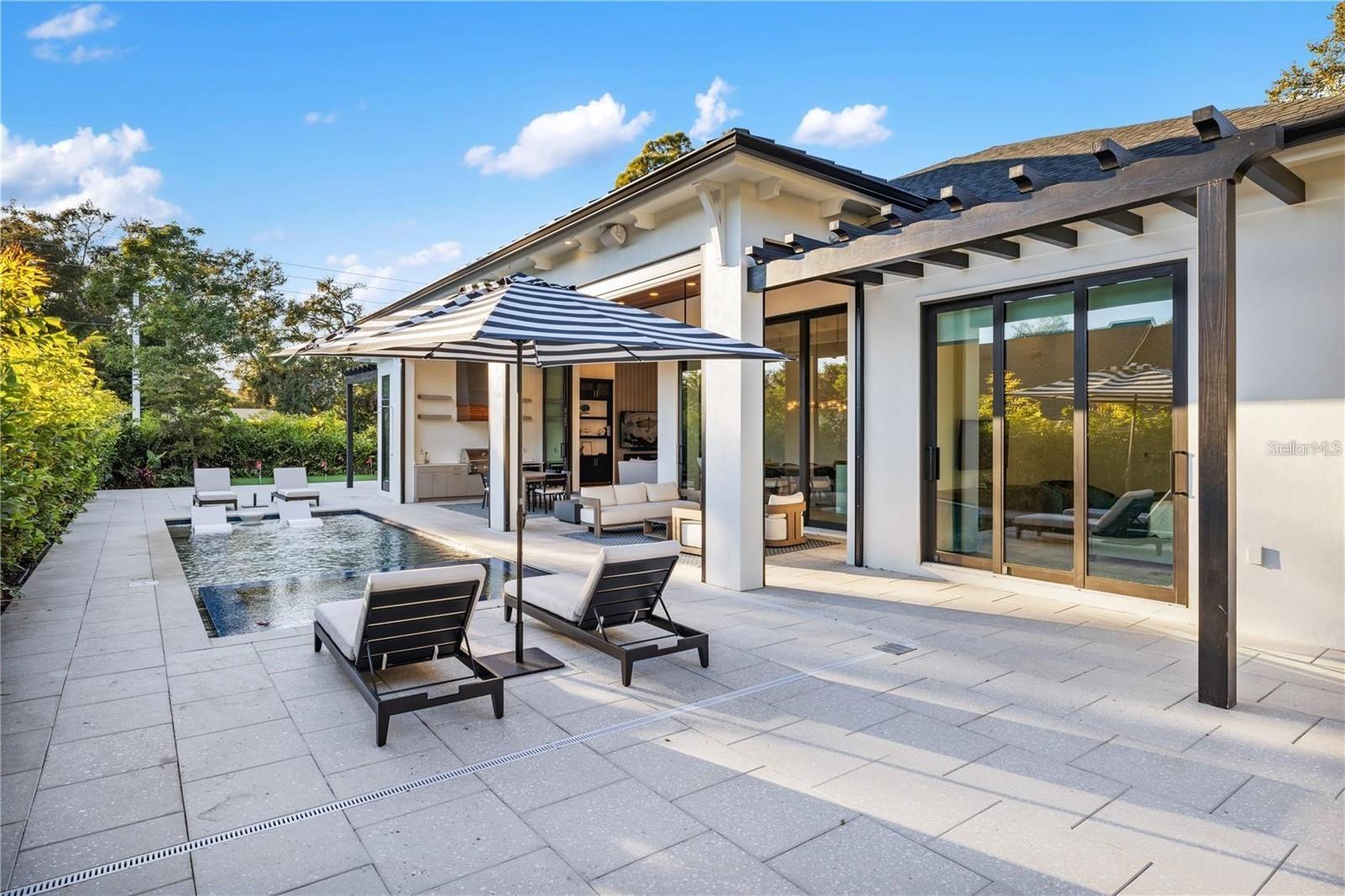 1800 WEBBER STREET, Sarasota, FL 34239