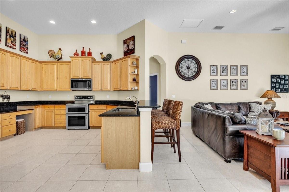 14724 2ND AVENUE CIRCLE NE, Bradenton, FL 34212