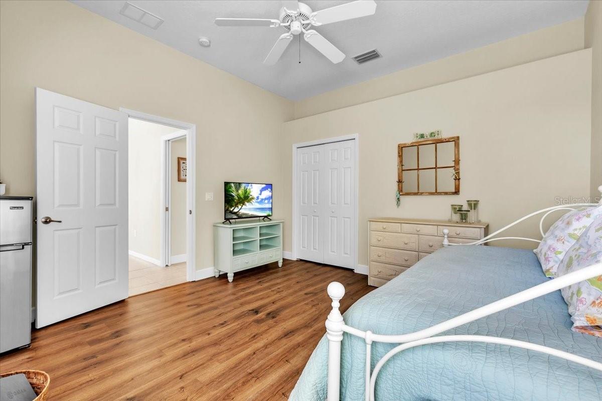 14724 2ND AVENUE CIRCLE NE, Bradenton, FL 34212