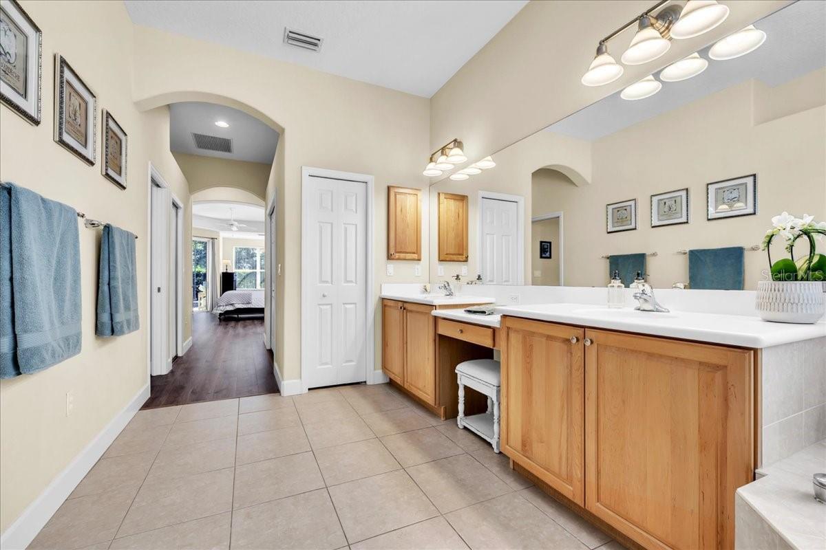 14724 2ND AVENUE CIRCLE NE, Bradenton, FL 34212