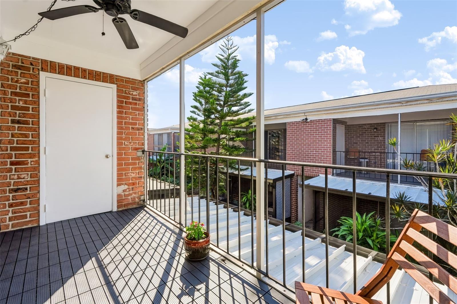 Balcony/Storage