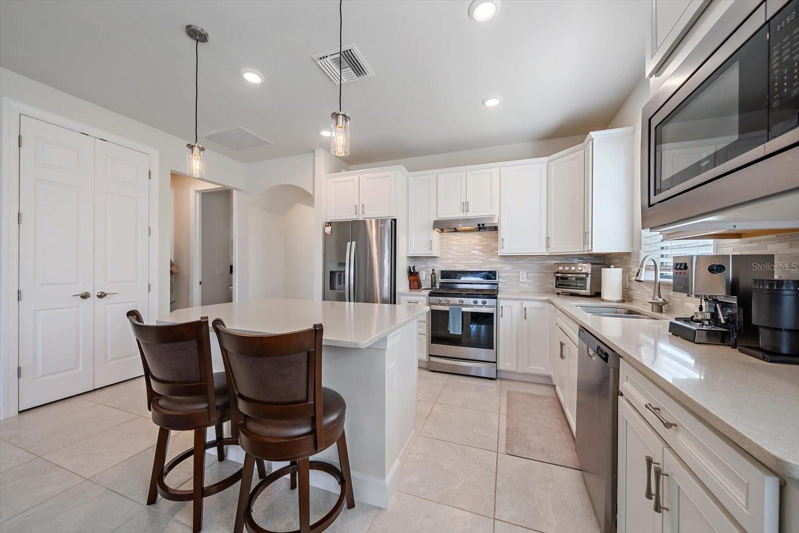 7022 HOLBROOK COVE, Lakewood Ranch, FL 34202