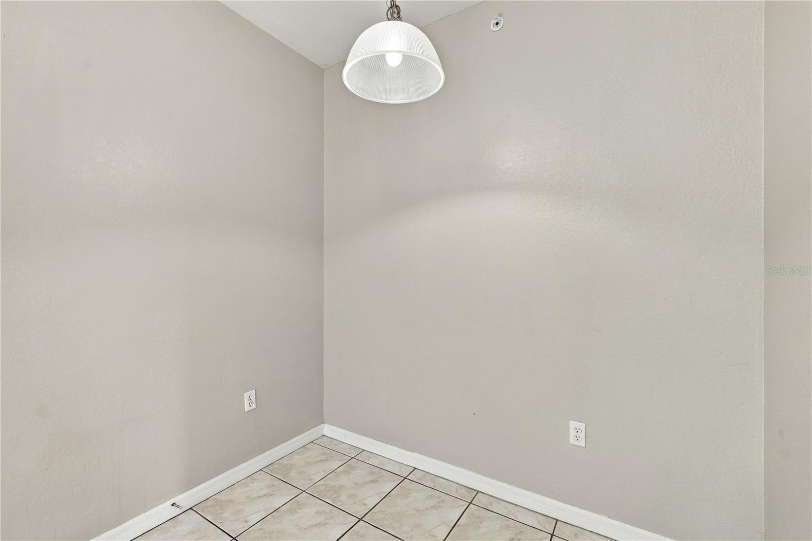 7617 SWEETBAY CIRCLE, Bradenton, FL 34203