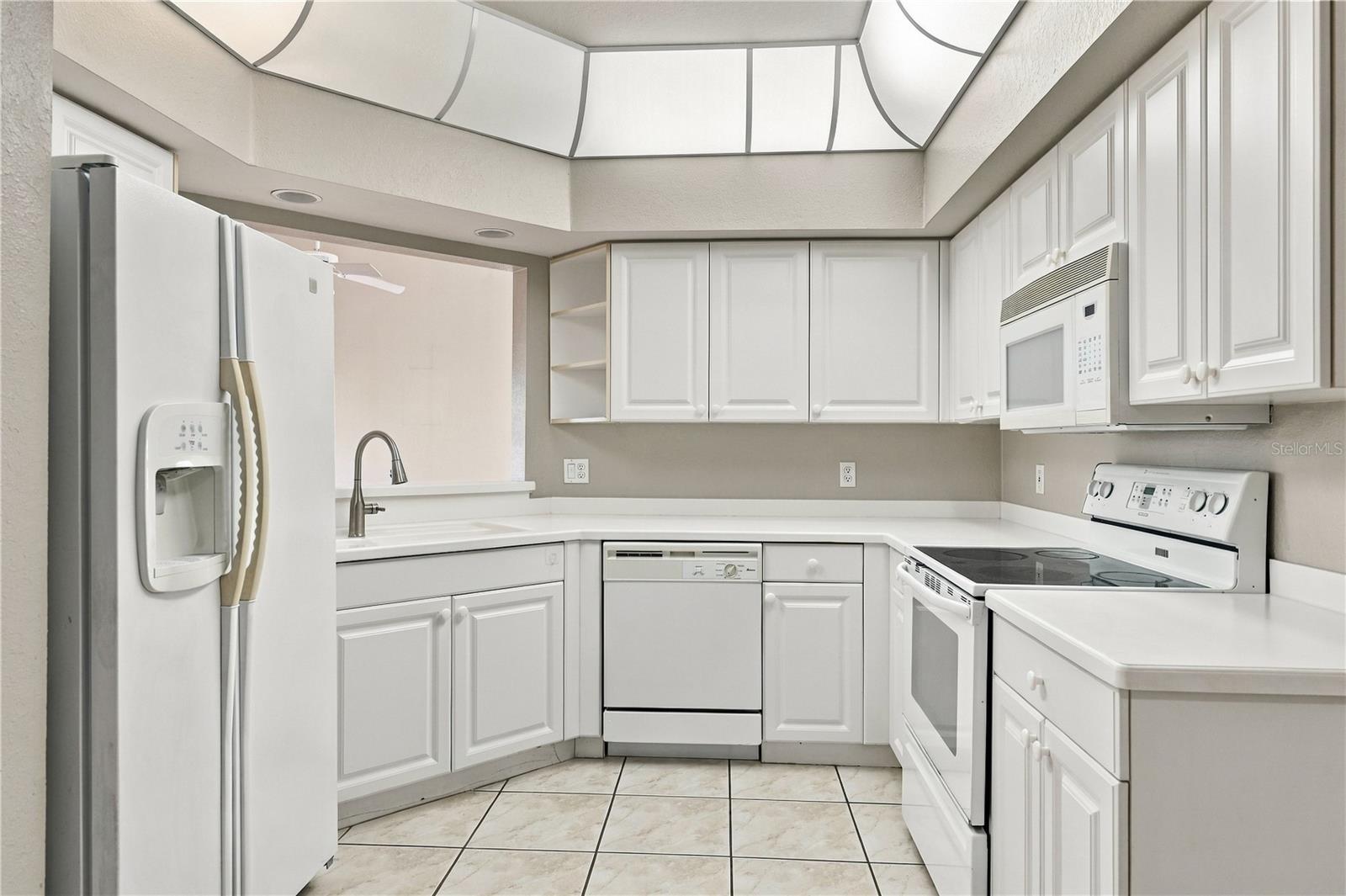 7617 SWEETBAY CIRCLE, Bradenton, FL 34203