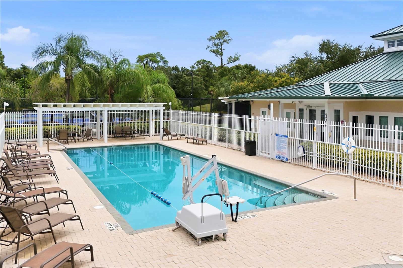 7617 SWEETBAY CIRCLE, Bradenton, FL 34203