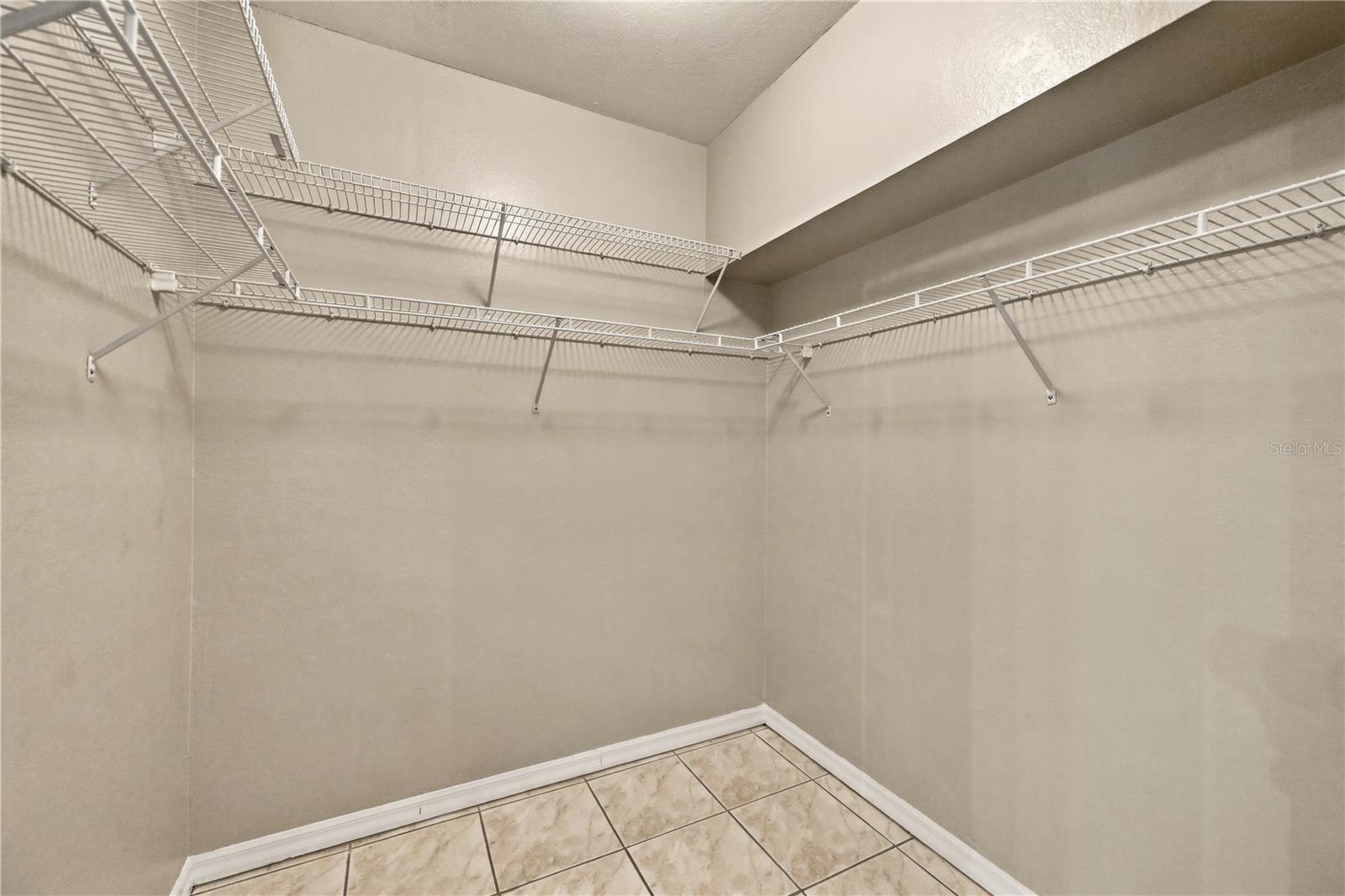 7617 SWEETBAY CIRCLE, Bradenton, FL 34203