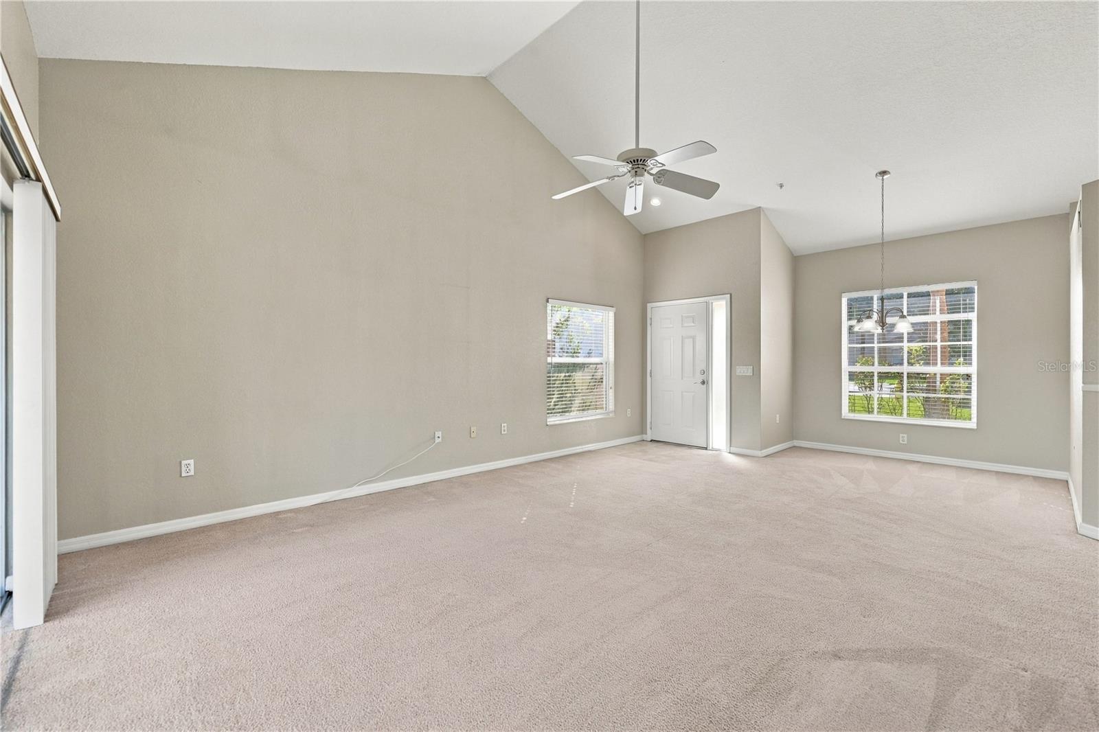 7617 SWEETBAY CIRCLE, Bradenton, FL 34203