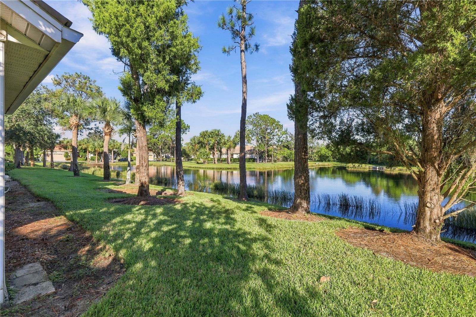7617 SWEETBAY CIRCLE, Bradenton, FL 34203