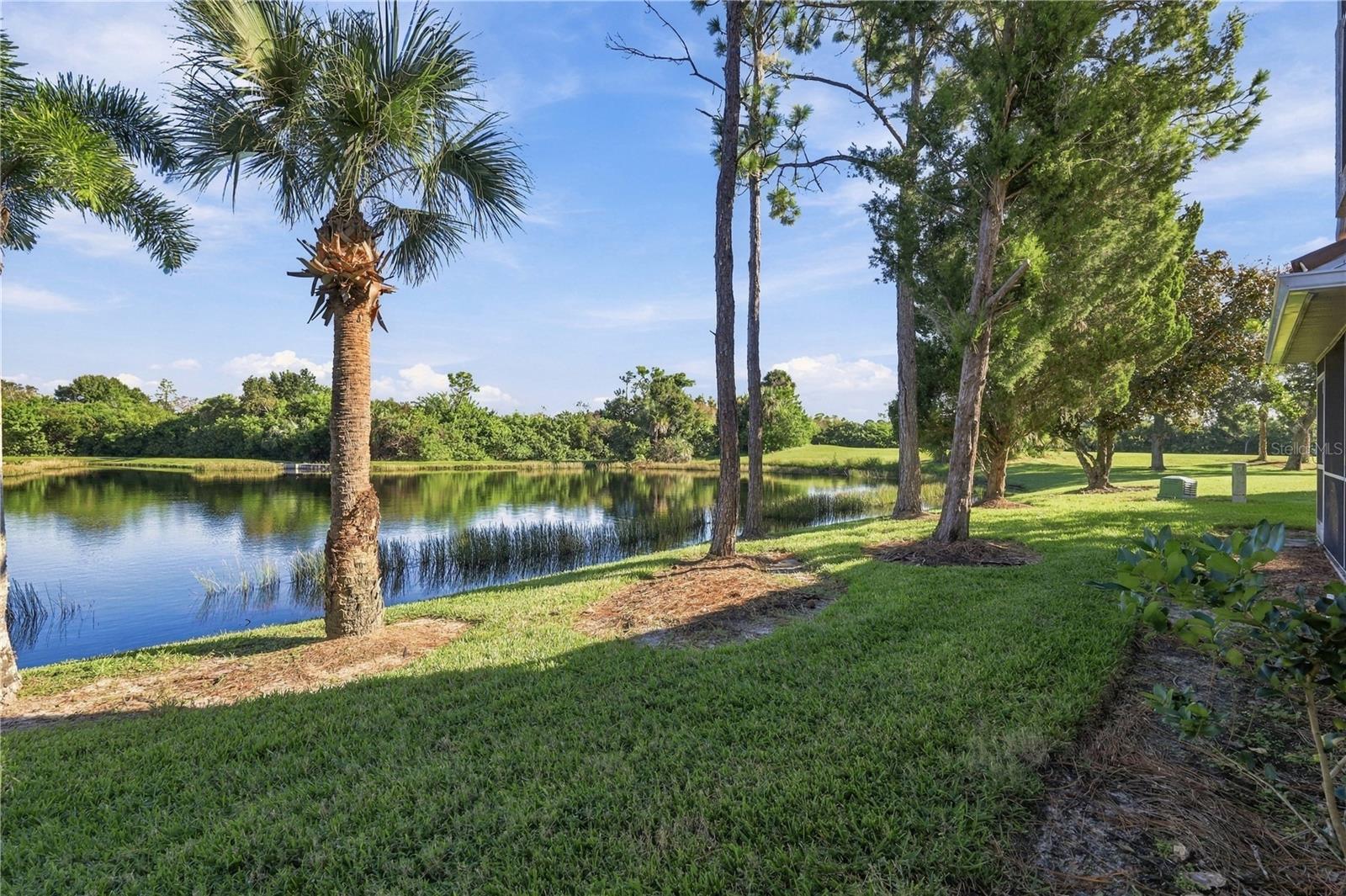 7617 SWEETBAY CIRCLE, Bradenton, FL 34203